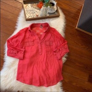 Kut from the Kloth coral button front shirt s